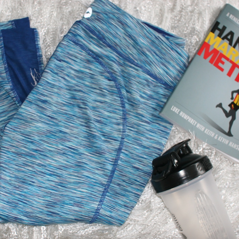 3 for $12 //AVIA// Blue Active Capri Pants Size M